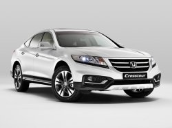 Кроссовер Honda Crosstour доступен в России по специальной цене