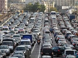 К осени число автомобилей на дорогах Москвы увеличится на 250-300 тыс. штук