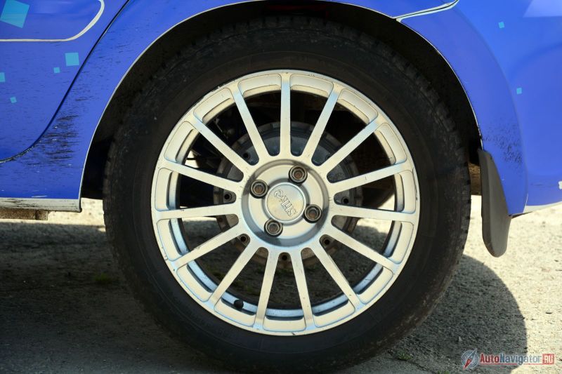 Колёса – 195/55R16. Задние тормоза барабанные