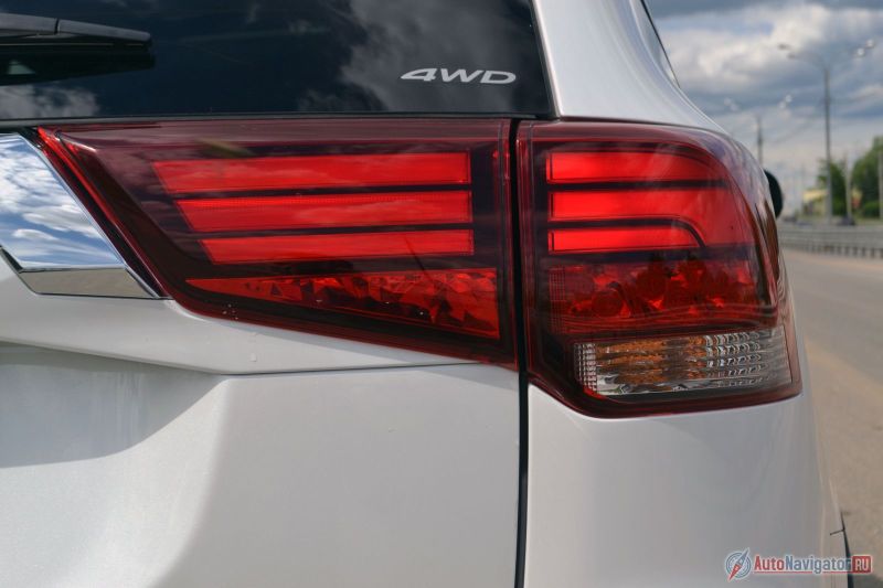 Задние фонари светодиодные теперь во всех комплектациях, а не только у топовых модификаций