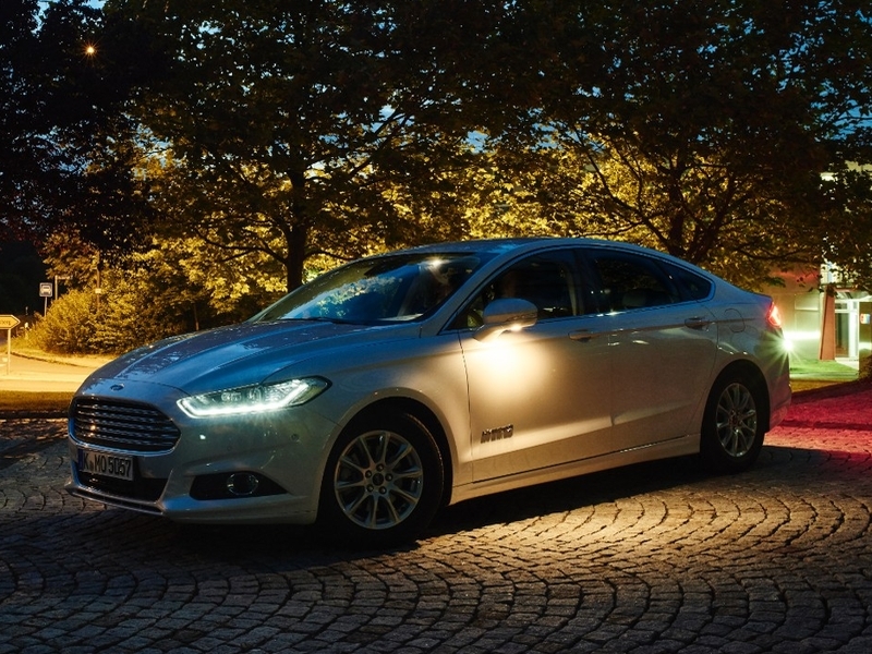 Ford разрабатывает «умные» фары