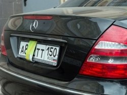 С улиц Москвы ежедневно убирают до 300 автомобилей с закрытыми номерами