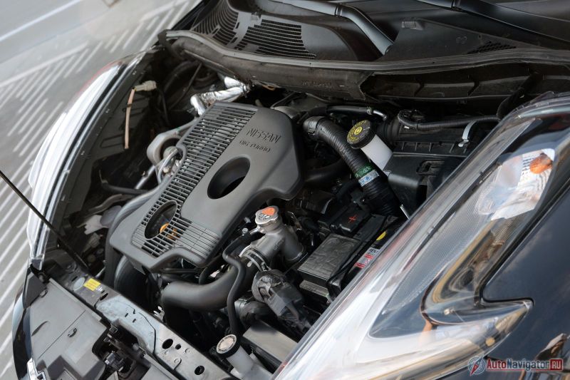 В зависимости от типа трансмиссии, Nismo RS на 11-13% мощнее, а также на 4% или 14% моментнее, чем 190-сильный кроссовер. Но мотор тот же. Определяющий вклад в увеличенную отдачу вносит компьютерная прошивка двигателя