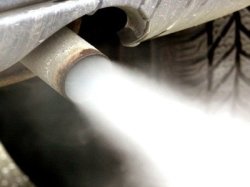Водителей автомобилей с грязным выхлопом начнут штрафовать