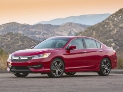 В США стартуют продажи обновленного седана Honda Accord