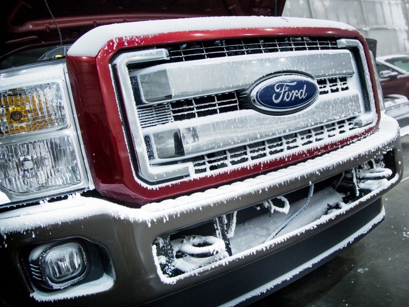 Ford тестирует автомобили в экстремальных условиях в лаборатории на базе ВВС
