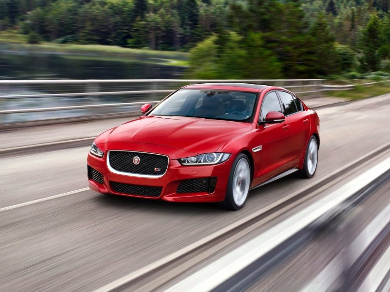 Jaguar XE
