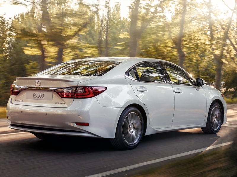 Lexus ES New — от 1 849 000 рублей