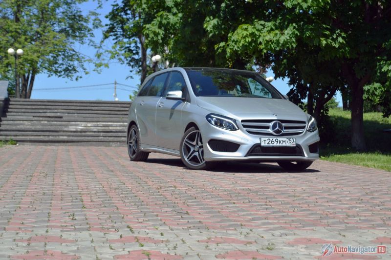 Это самый дешевый и самый маломощный полноприводный Mercedes