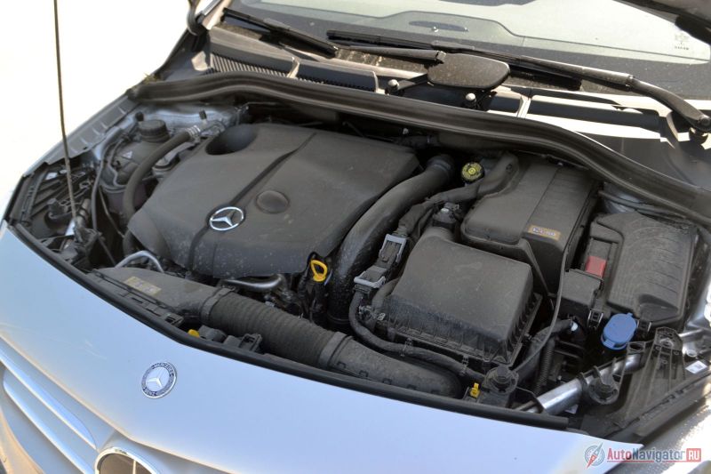 Это дизель. Объем – 2,143 литра, мощность – 136 л.с. при 3200-4000 об/мин, крутящий момент – 300 Нм при 1400-3000 об/мин. Идет только в комплекте с полным приводом