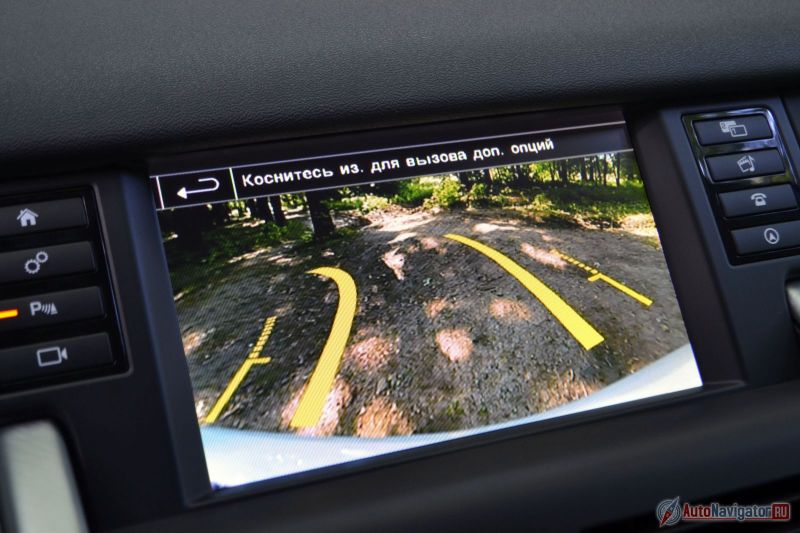 Камера заднего вида с динамической разметкой. Картинка весьма подробная и четкая