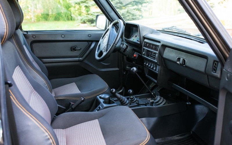 Интерьер получил новый центральный тоннель