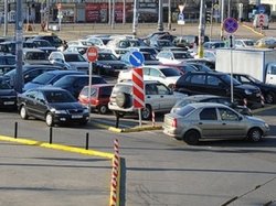 В зоне платной парковки в Москве шлагбаумы во дворах установят по упрощенной схеме