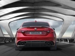 Alfa Romeo Giulia появится в продаже в феврале 2016 года