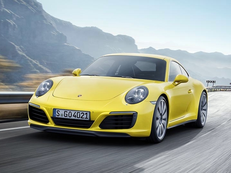 Porsche 911 Carrera 4 и 911 Targa 4 появятся в РФ в январе 2016 года