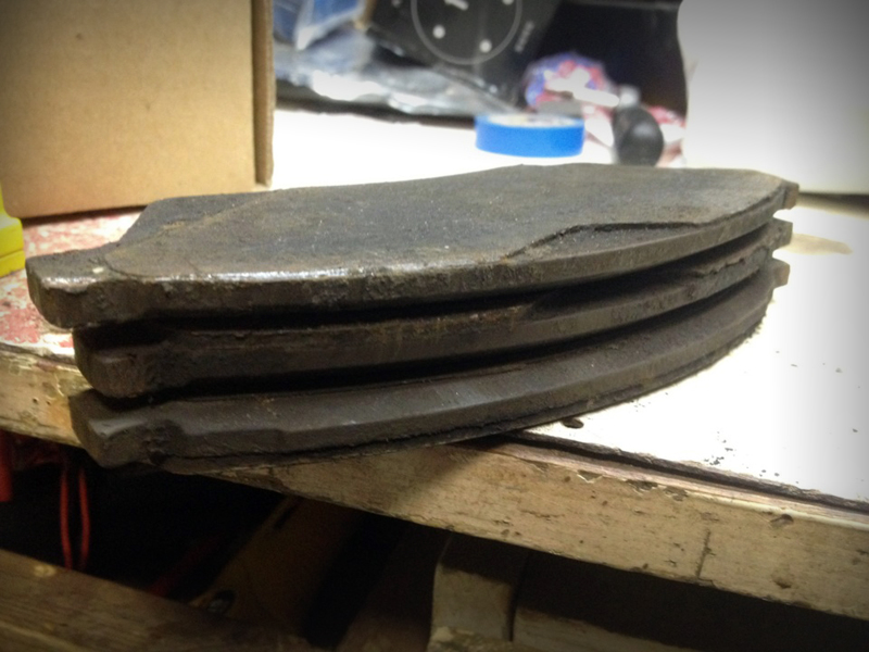 Передние тормозные колодки редко служили более 25 тыс. км