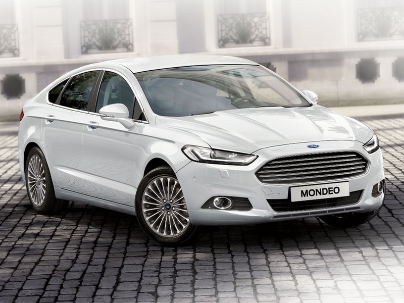 Премиальная версия нового Ford Mondeo появилась в продаже в России