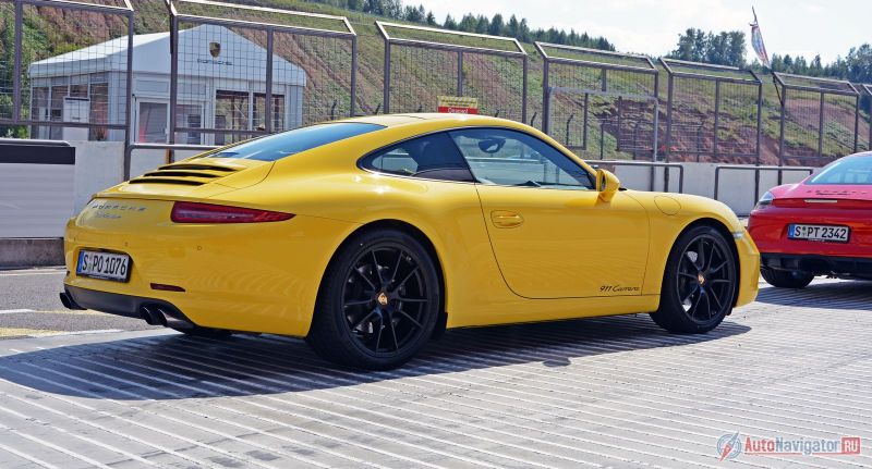 Даже самый простой 911 Carrera может значительно больше среднестатистического водителя!