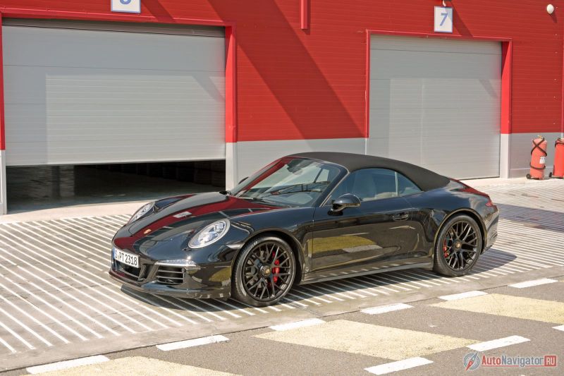 Полноприводный кабриолет Porsche 911 Carrera 4 в весьма спортивной серии GTS