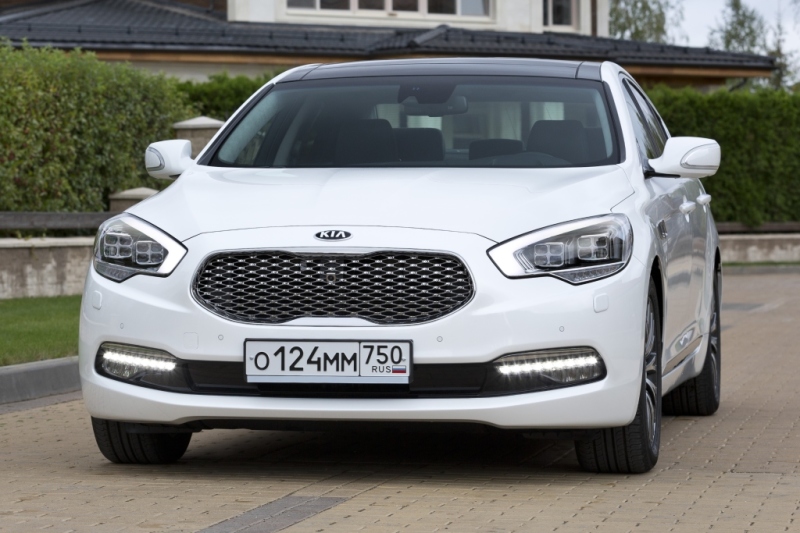 KIA Quoris 2015: Обновленный флагман