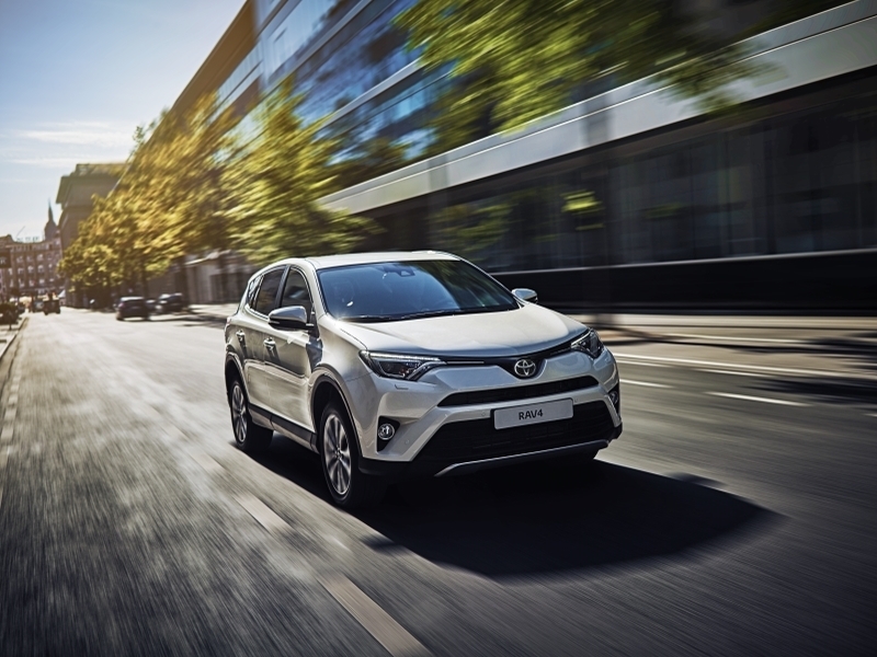 Кроссовер Toyota RAV4 New появился в продаже в РФ