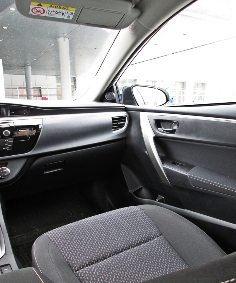 Интерьер с такого ракурса раскрывает перед нами тему современного минимализма