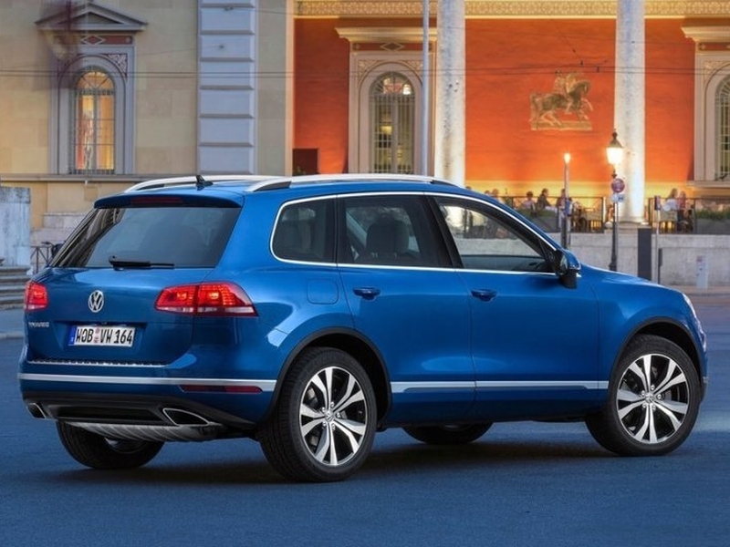 С российского авторынка отзываются внедорожники Volkswagen Touareg