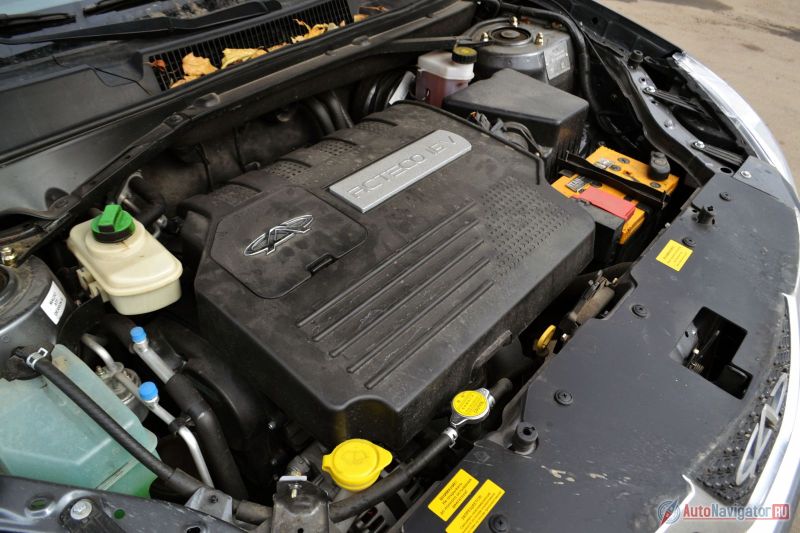 Под капотом этого автомобиля стоит 1,8-литровый мотор мощностью 132 л.с., но можно получить 1,6-литровый двигатель, который доступен как с механикой, так и с вариатором, или мотор объемом 2,0-литра, который предлагается только с механикой и полным приводом. Разницы в динамике между этими машинами нет почти никакой