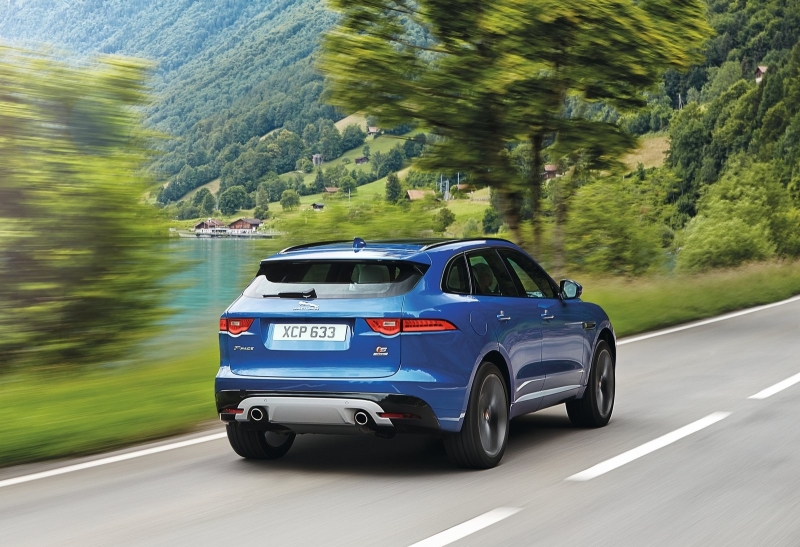 Спору нет, кроссовер «Ягуар» красив и породист