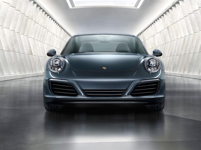 С российского авторынка отзываются автомобили Porsche 911 Carrera