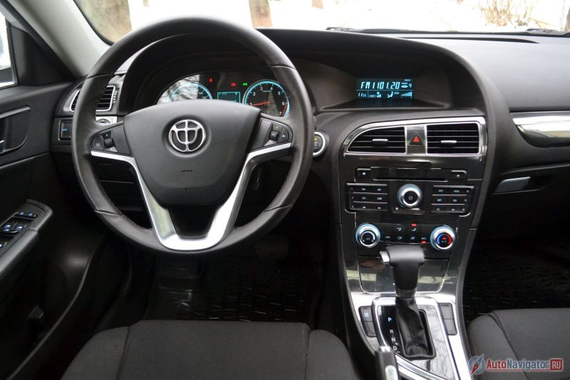 Это максимальная комплектация. Но ни цветного экрана с камерой заднего вида, ни климат-контроля не будет. Зато цена разумная и сделано со вкусом