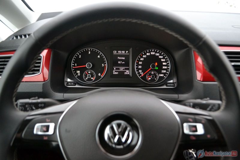 Паспортный расход топлива в смешанном цикле составляет 6,7 литров на 100 км. В городе и на трассе – 8,3 и 5,9 л/100 км соответственно. У меня получилось 9,5