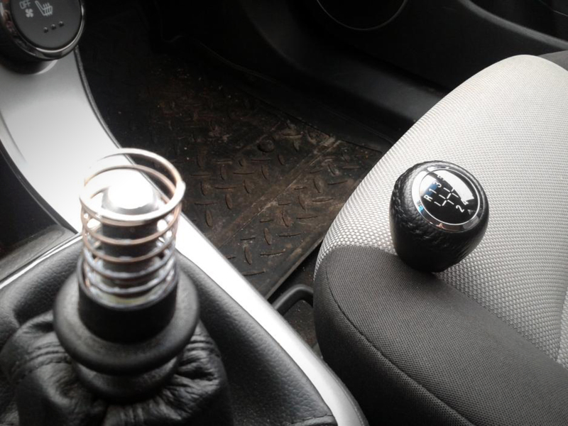 Сюрпризы в салоне Cruze случаются всякие