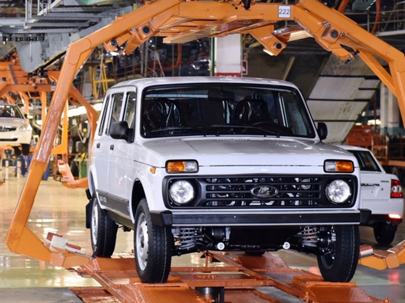 ВАЗ выпустил с линии Lada Priora первую Lada 4х4
