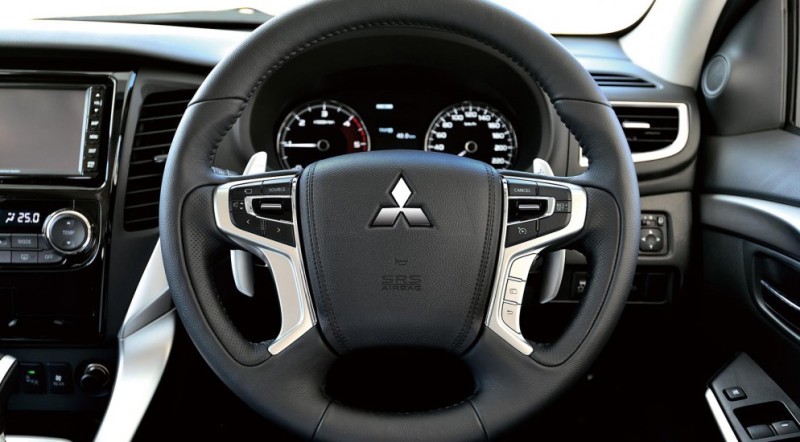 Mitsubishi Pajero Sport III