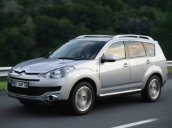 С российского авторынка отзываются кроссоверы Citroen C-Crosser