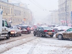 Из-за снегопада в столице может ухудшиться дорожная ситуация