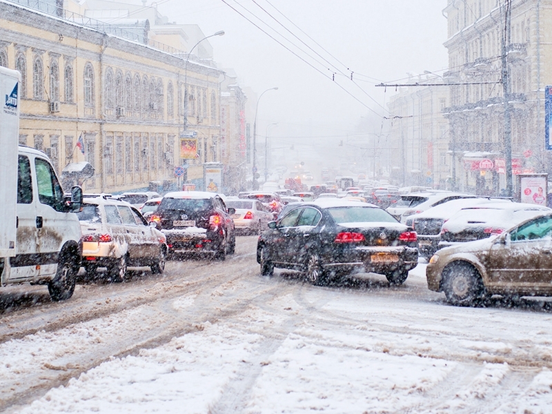 Из-за снегопада в столице может ухудшиться дорожная ситуация