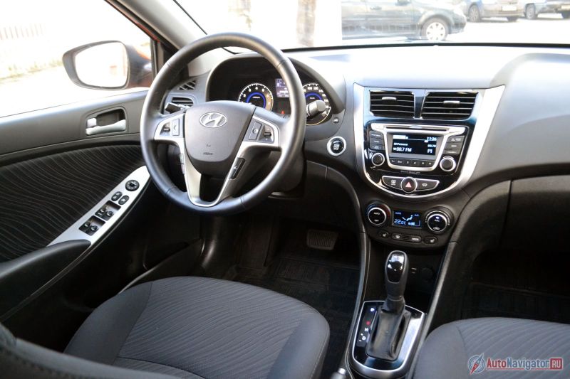 Все очень хорошо, несмотря на то, что это салон бюджетного автомобиля