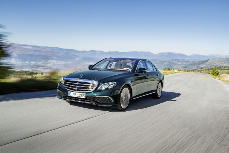 Mercedes-Benz E-Class (W213): Догоняя будущее