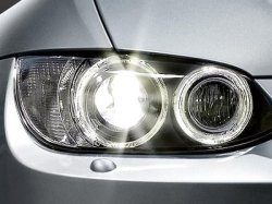 Московские камеры будут фиксировать автомобили с неработающей светотехникой