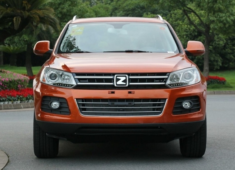 Кроссовер доступен в комплектациях Luxury, Royal и Flagship