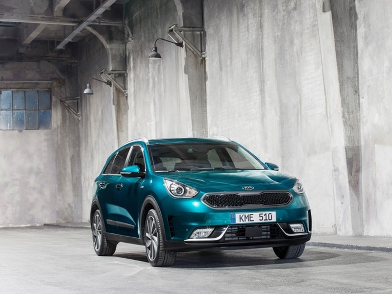Geneva International Motor Show 2016: KIA Niro