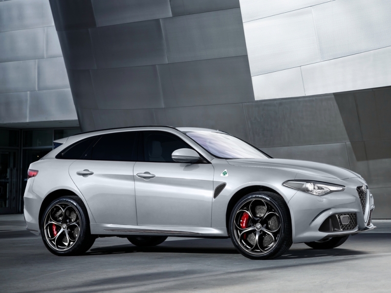 Премьера Alfa Romeo Stelvio пройдет в Париже