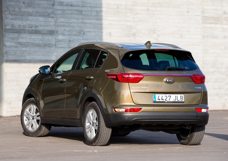 Созданием облика KIA Sportage IV руководил шеф-дизайнер KIA Motors Петер Шрайер