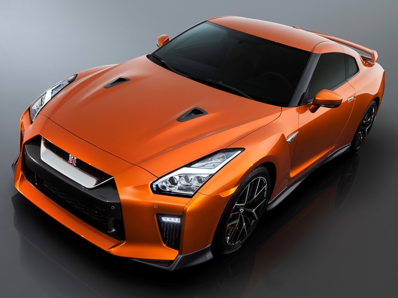 Обновленный Nissan GT-R увидел свет