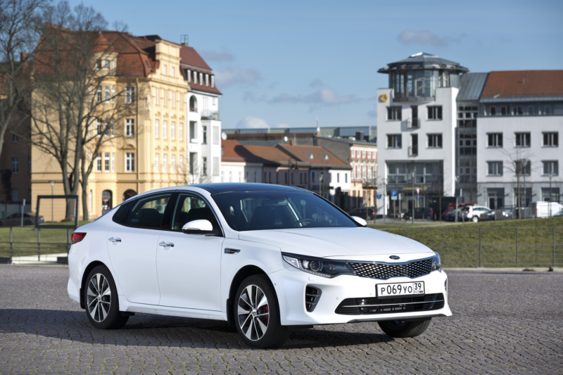 Новая Optima располагает целым арсеналом систем безопасности и комфорта для водителя и пассажиров