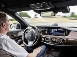 Беспилотным автомобилям разрешат выезжать на российские дороги