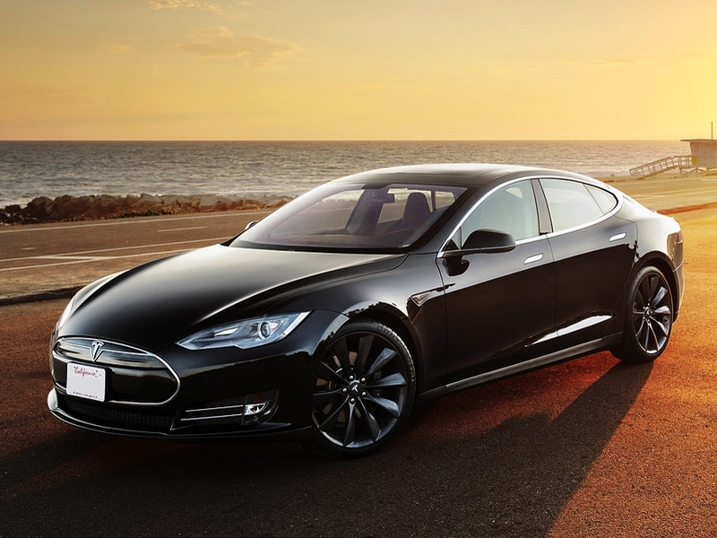 В России появятся электрозаправки Tesla