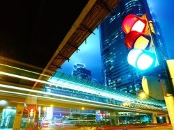 В Москве могут появиться светофоры со светящимися опорами